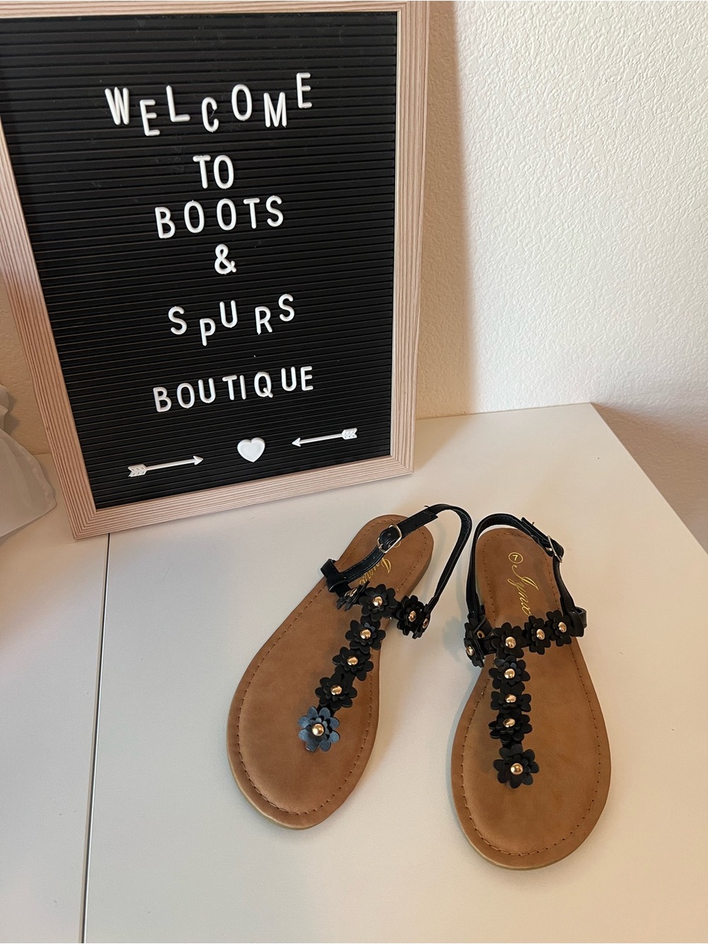 Women’s Black Floral T-Strap Sandals - Elegant Casual
